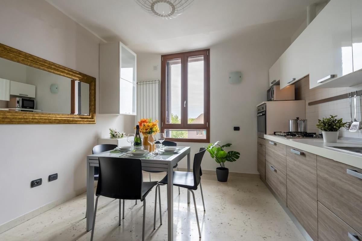 Appartement Station-duomo - Two Bedrooms & Terrace *