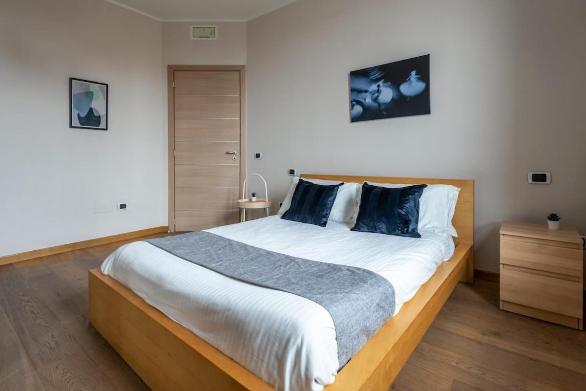 Station-duomo - Two Bedrooms & Terrace *